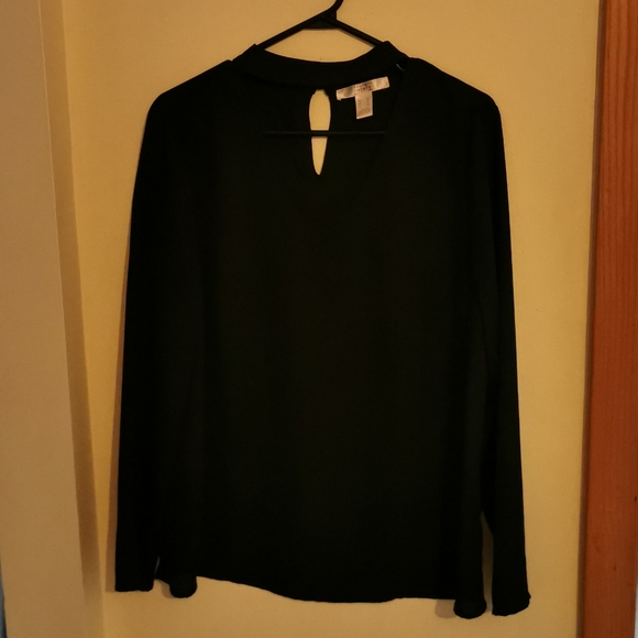 Blouse - Picture 2 of 3